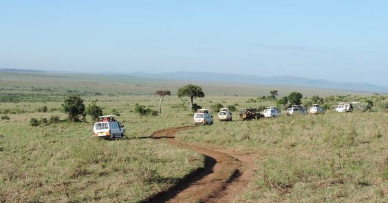 YHA Kenya Travel/Kenya Adventure Safaris/Group Tours Safaris/ Small Group Adventures/ Group Guided Tours Safaris.