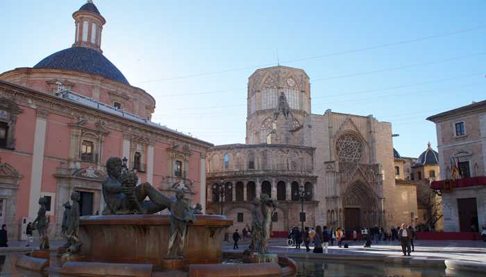 Plaza de la Virgen Valencia