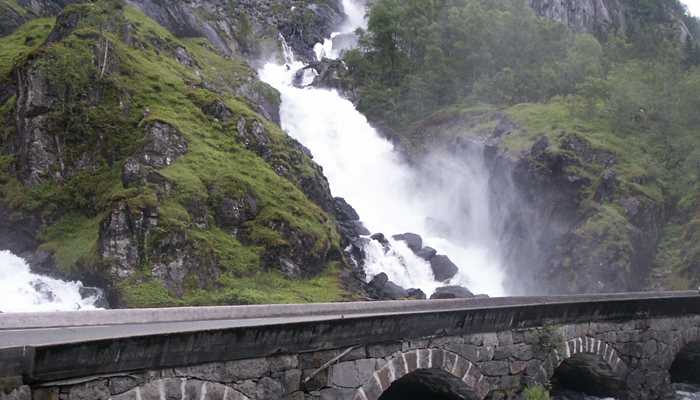 Låtefossen Waterval