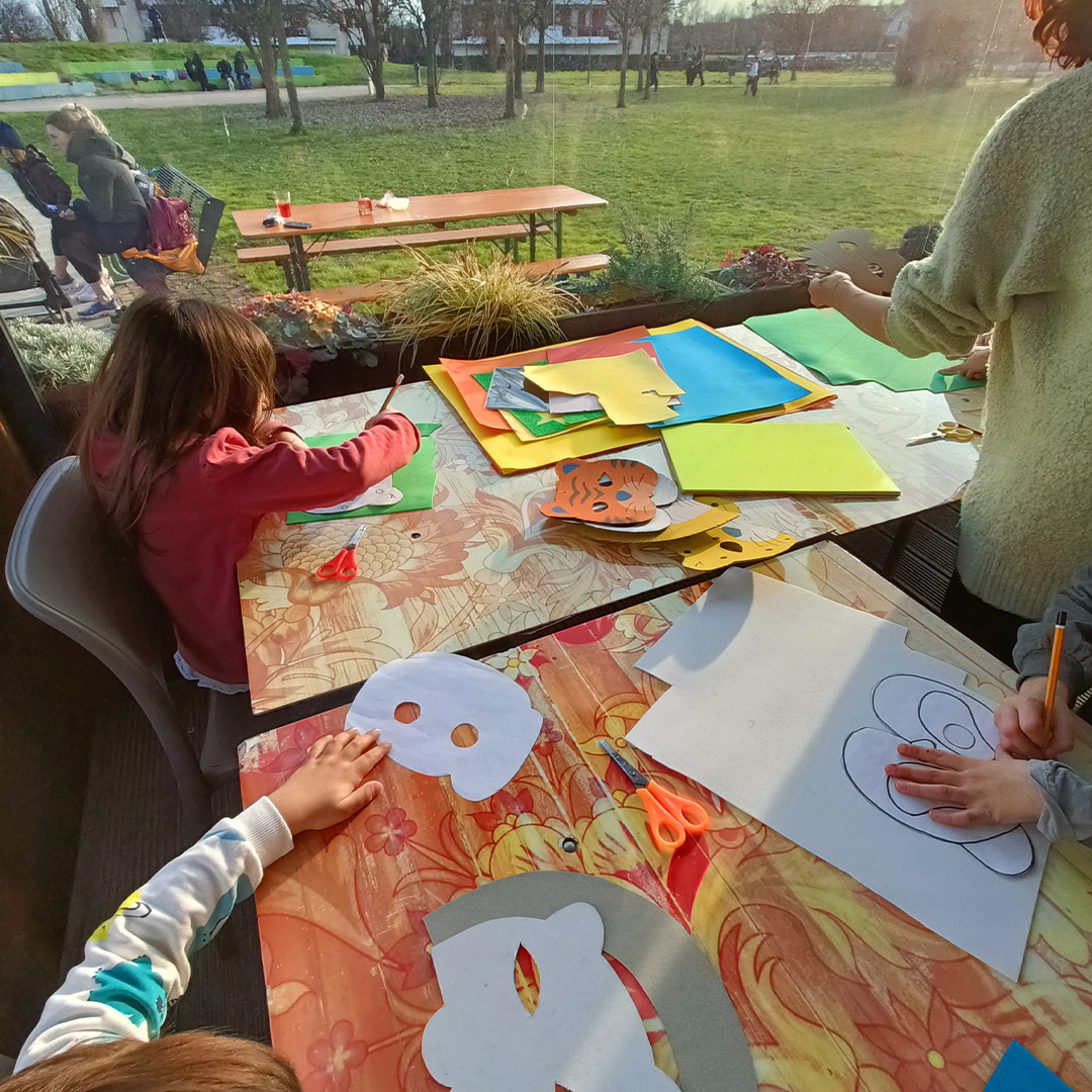 al barattolo fiorito immagine intera