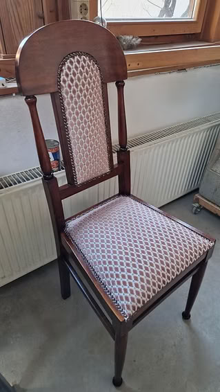 restaurált jugendstil támlás szék mályva színű huzattal