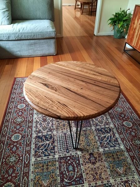 ROUND TABLES
