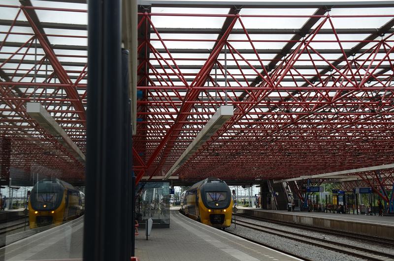 Steel truss roof