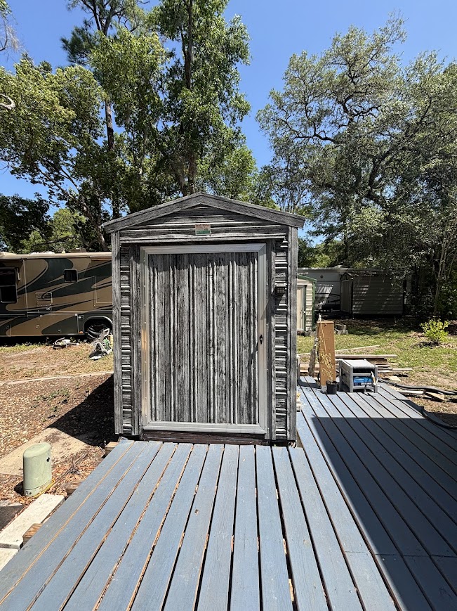 Lot 252
