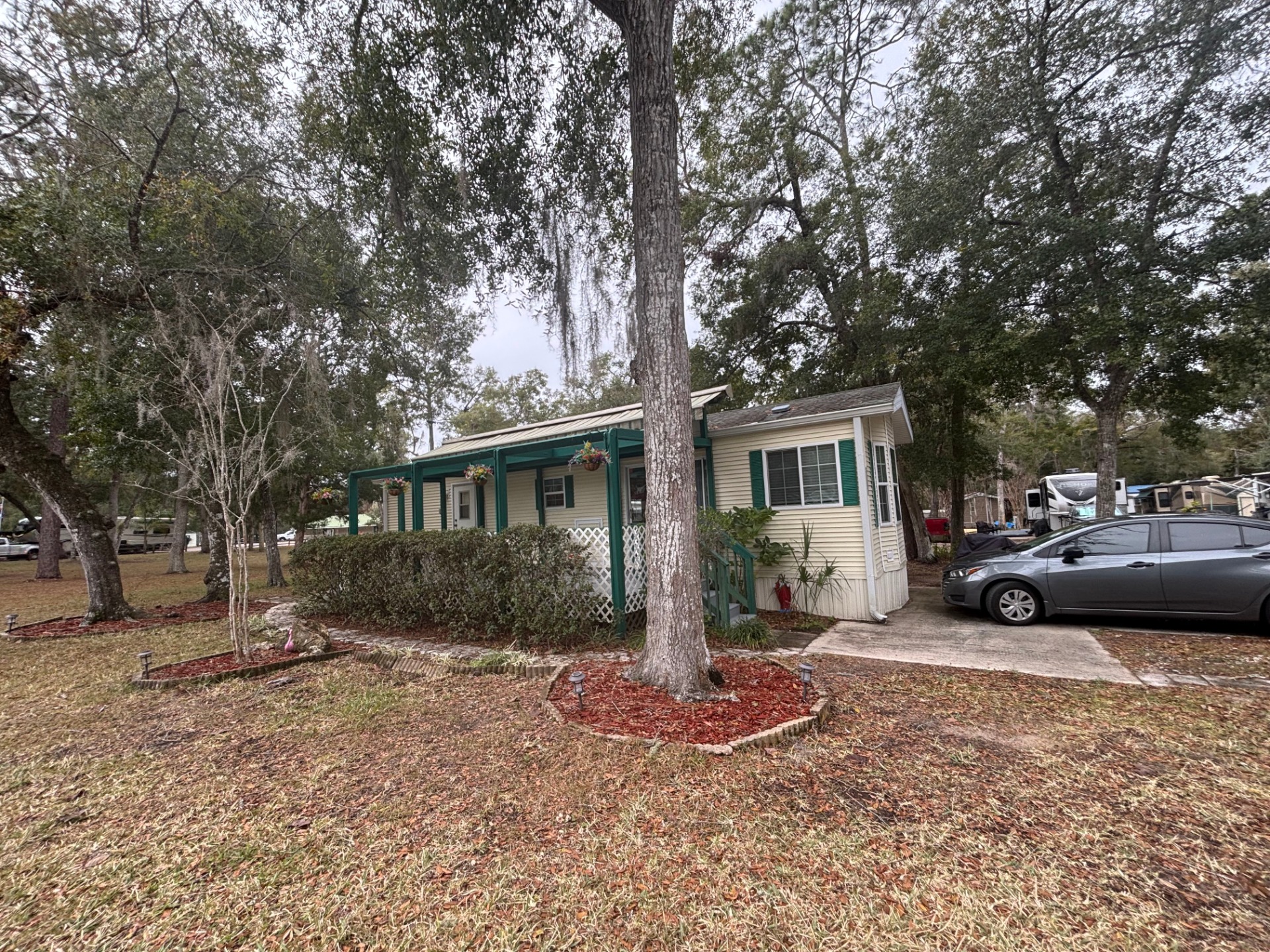 Lot 261