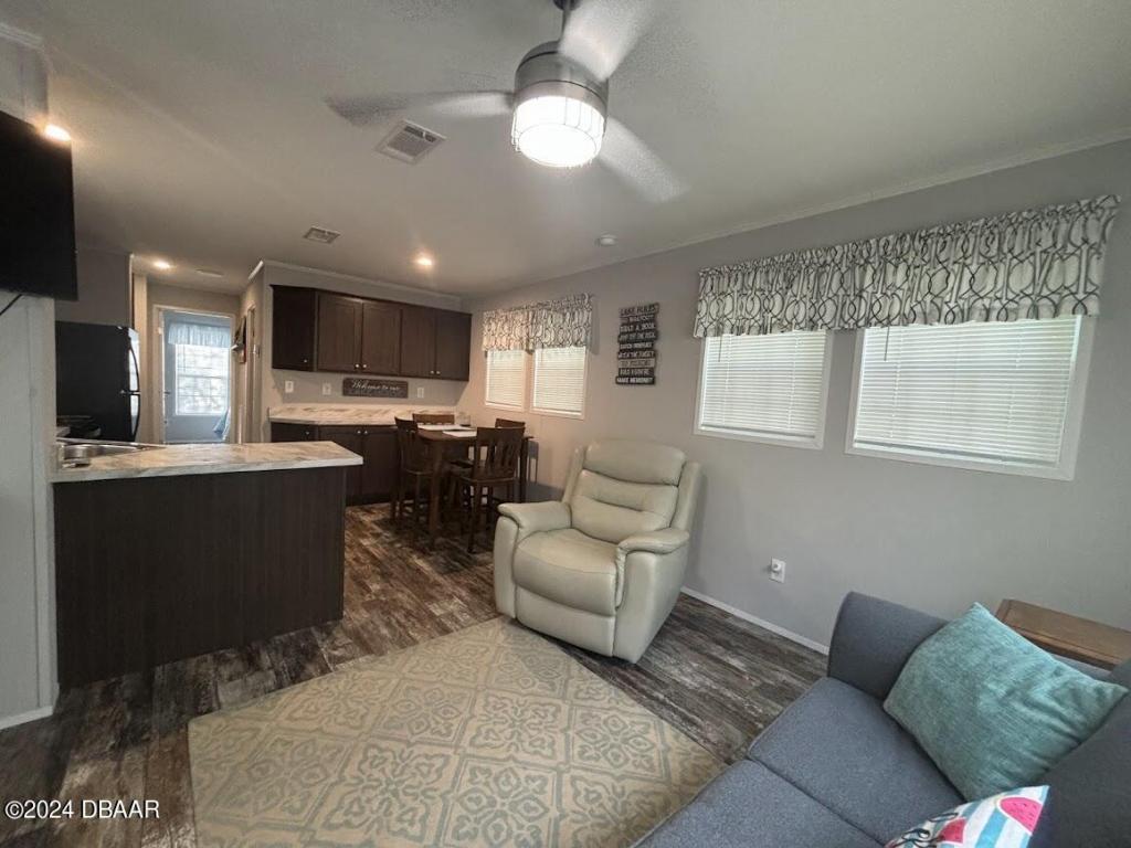 Lot 123