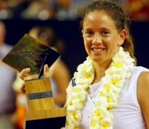 Patty Schnyder - Singles Winner with trophy