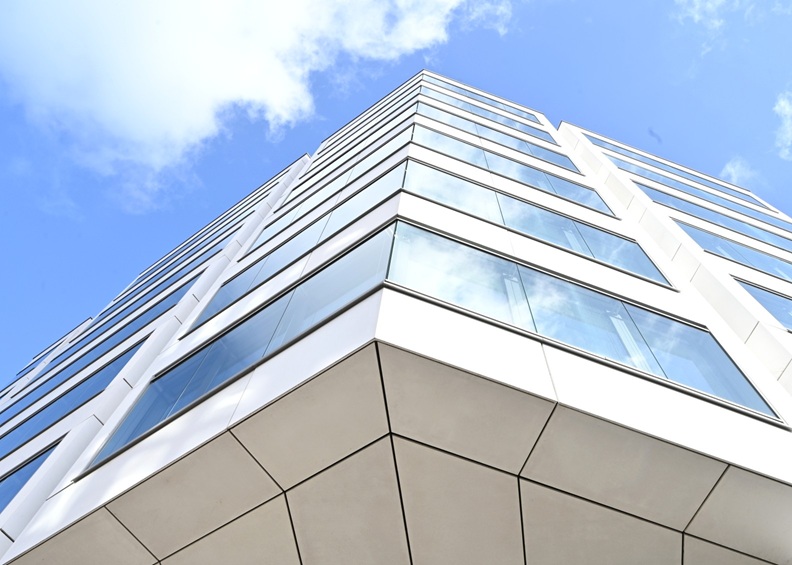 modernes Bürohaus am Vorsetzen 50 in bester Elblage