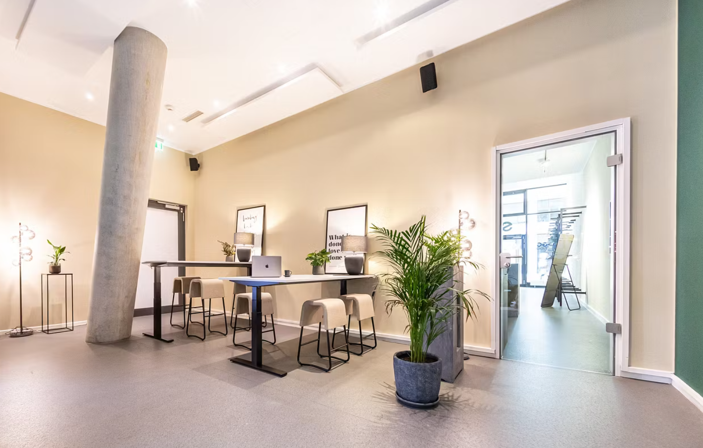 Showroom in der ABC-Straße Hamburg - klein und hochwertig mit flexibler Nutzung