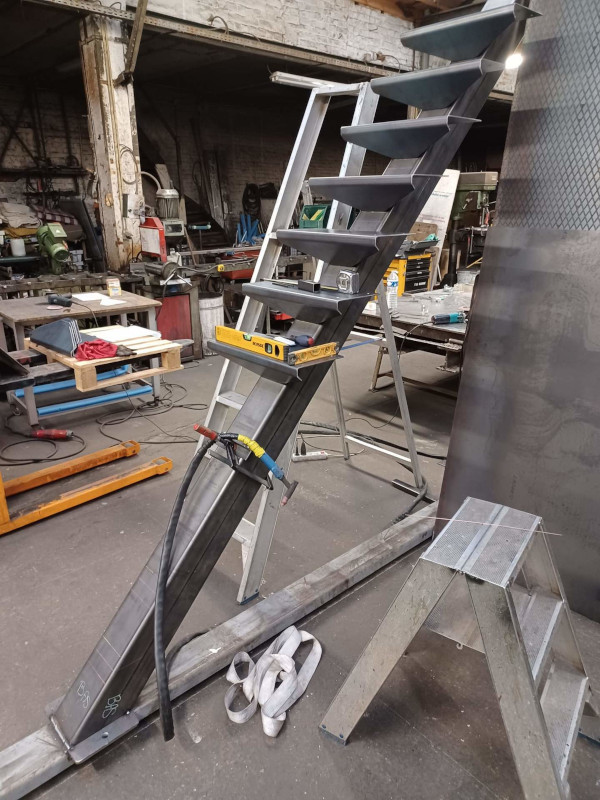 conception escalier metal bois