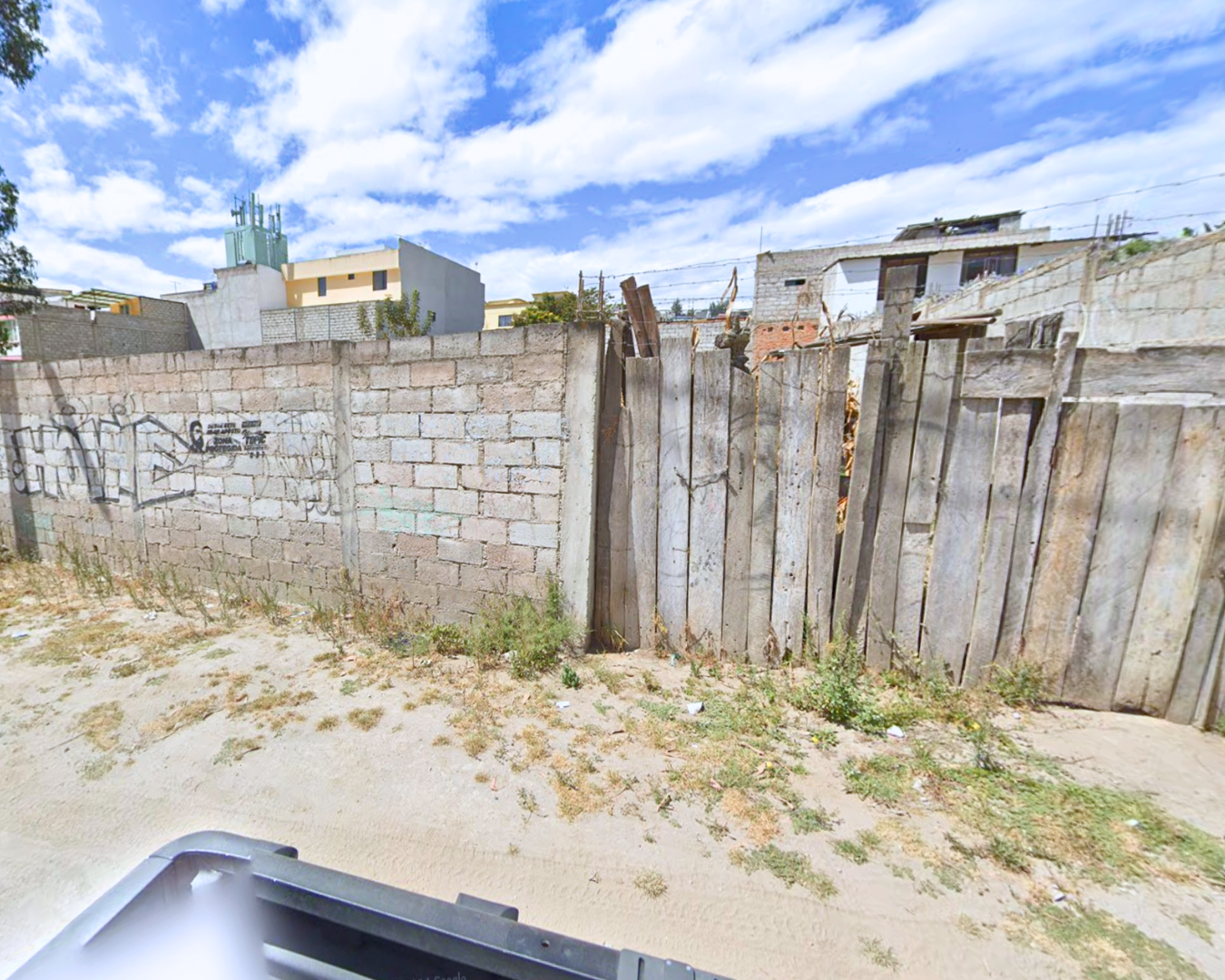 Lote de 450 metros cuadrados con cerramiento de bloque completo y documentos en regla en Corazón de Jesús.