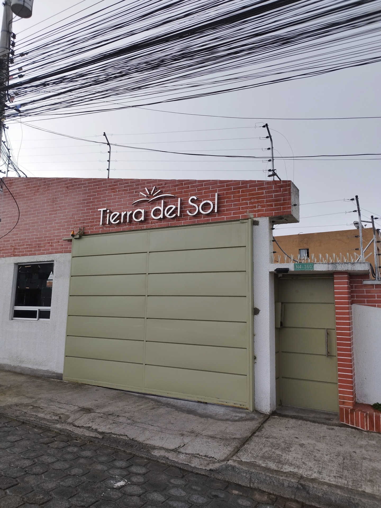 Casa en venta en Conjunto Tierra del Sol, Calderón, 80m2 con parqueadero - URUZ Inmobiliaria.