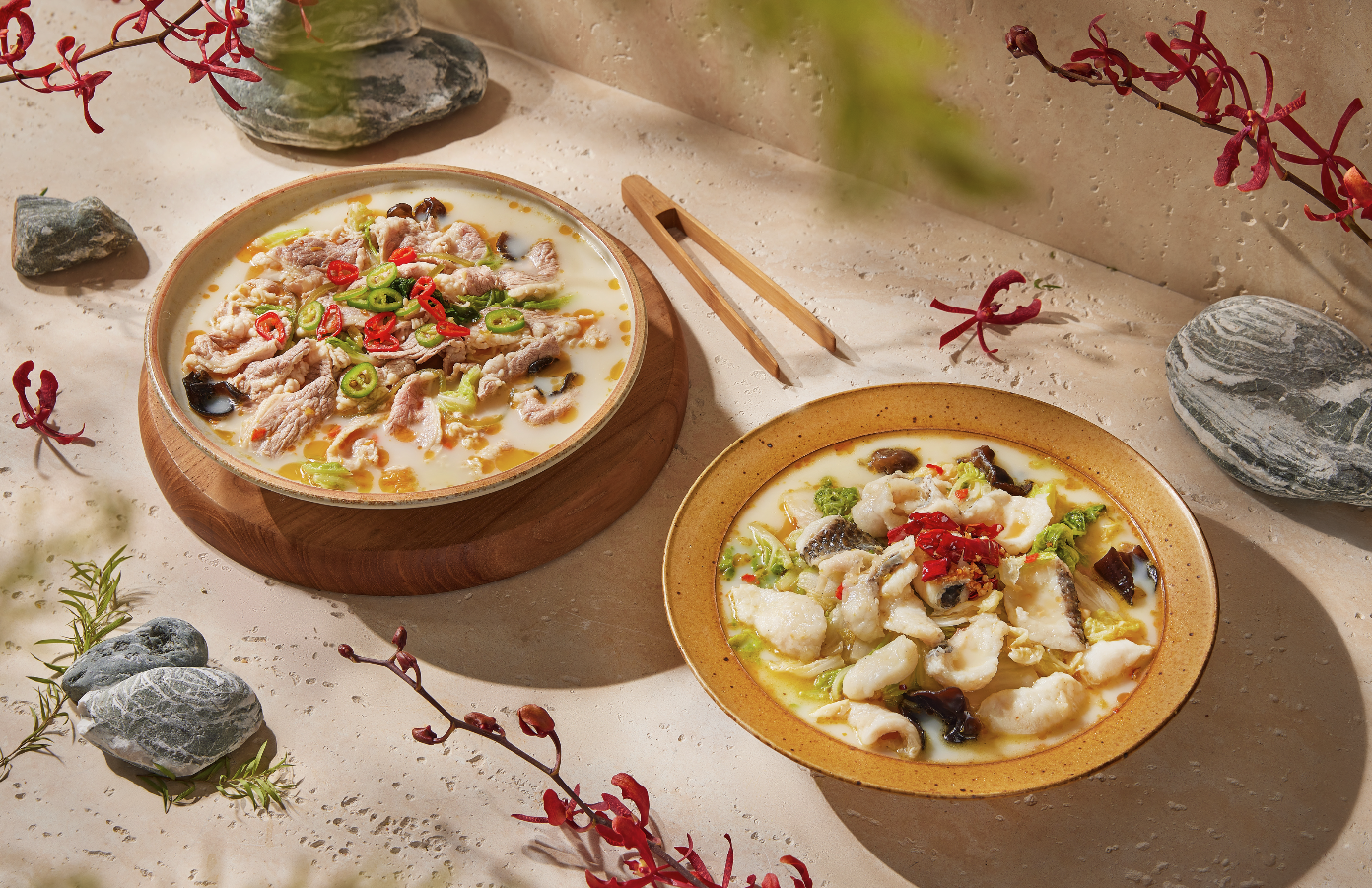 金汤酸辣肥牛 Golden Soup Hot and Sour Beef,  聚宝轩酸菜鱼 Ju Bao Xuan Sauerkraut Fish