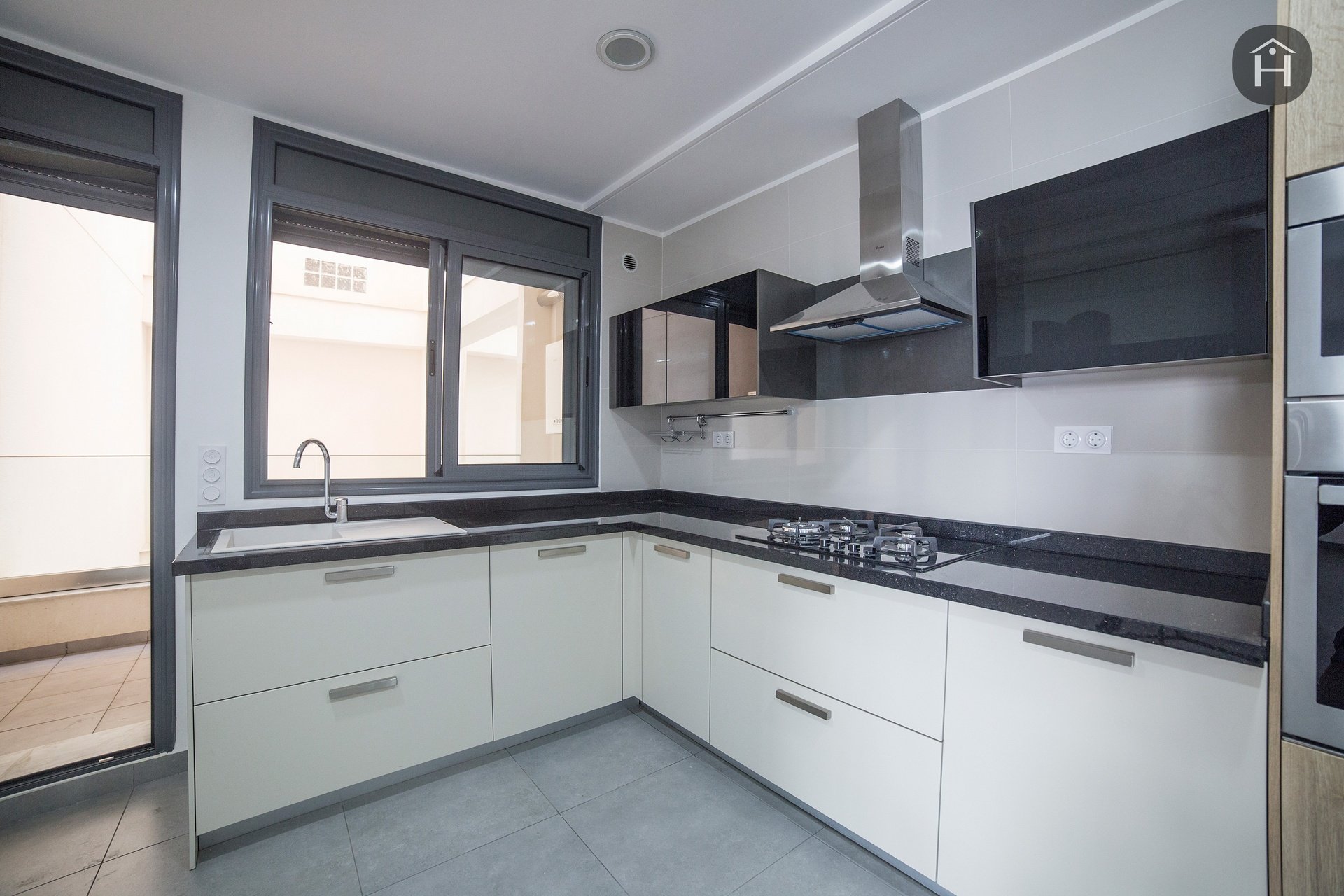 equipped kitchen, residence eden, AMK hebbache real estate Property Developer Algiers real estate promotion in alger
