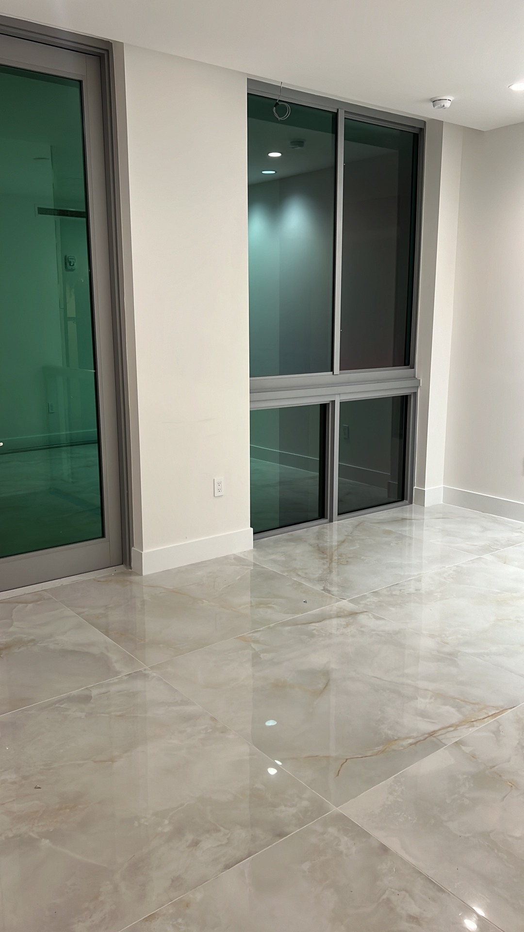 Move-In / Move-Out Cleaning