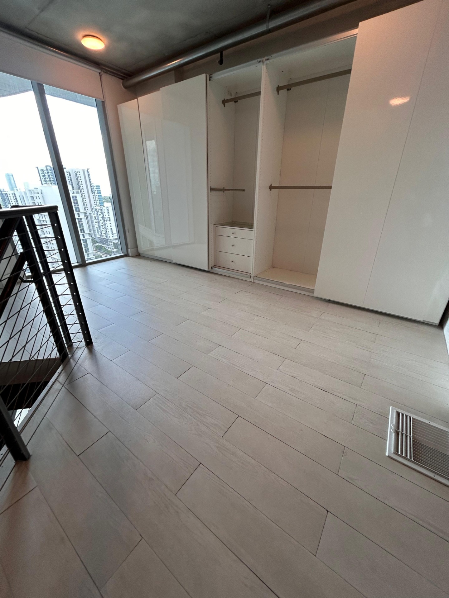 Move-In / Move-Out Cleaning