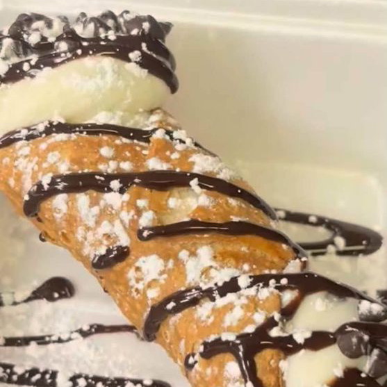 Vinny's Little Italy Cannoli