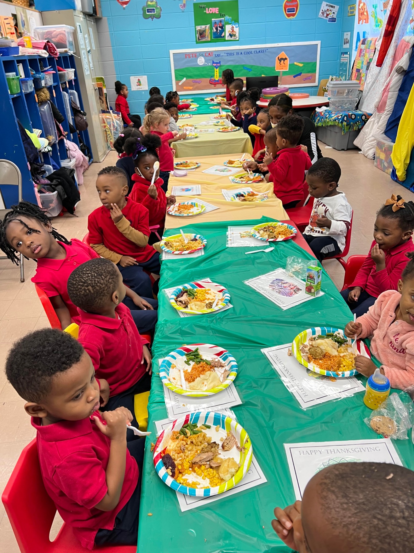 Children Eating Lunch at Rising Stars Learning Center a Child Care Provider in Willingboro, NJ