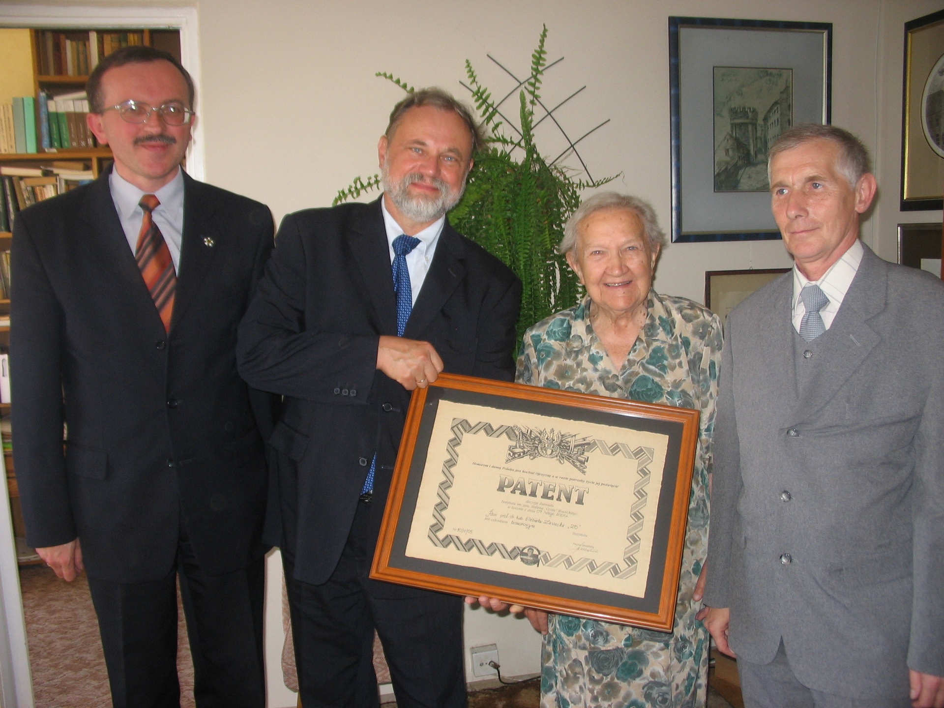 Spotkanie w Toruniu z gen. prof. Elżbietą Zawacką - legendarną cichociemną ps Zo