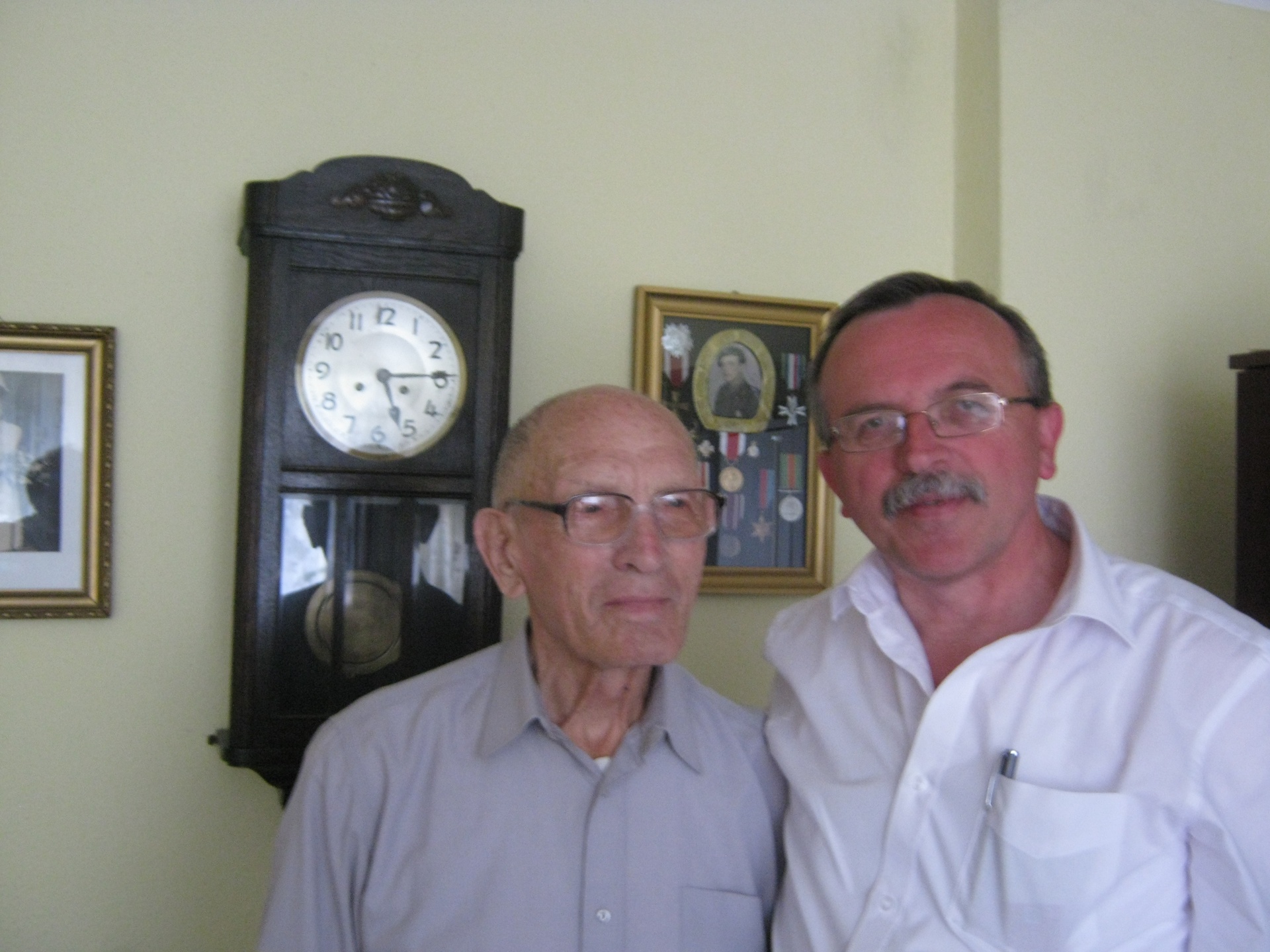 Z żołnierzem 10 Pułku Strzelców Konnych Józefem Gronalewskim w Chojnicach