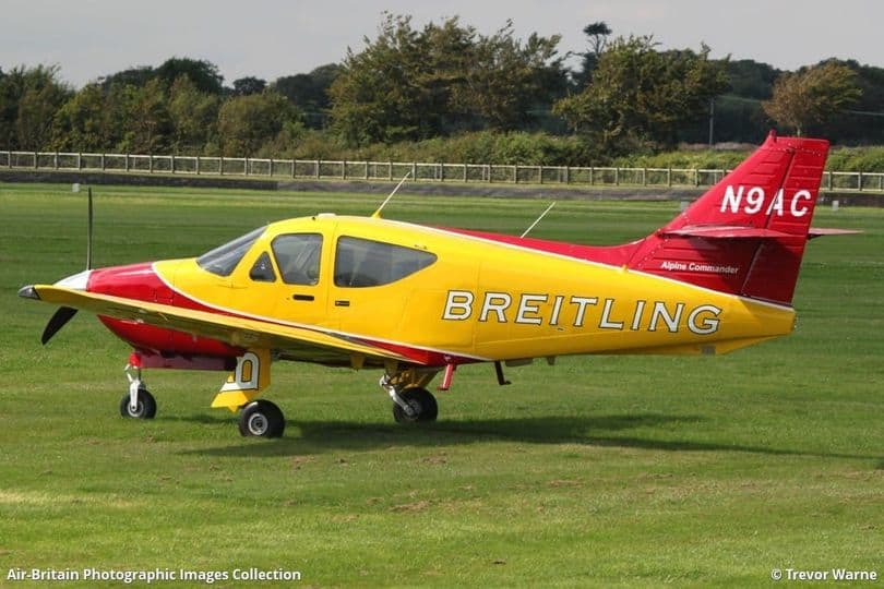 {icture of a Rockwell Commander light aircraft