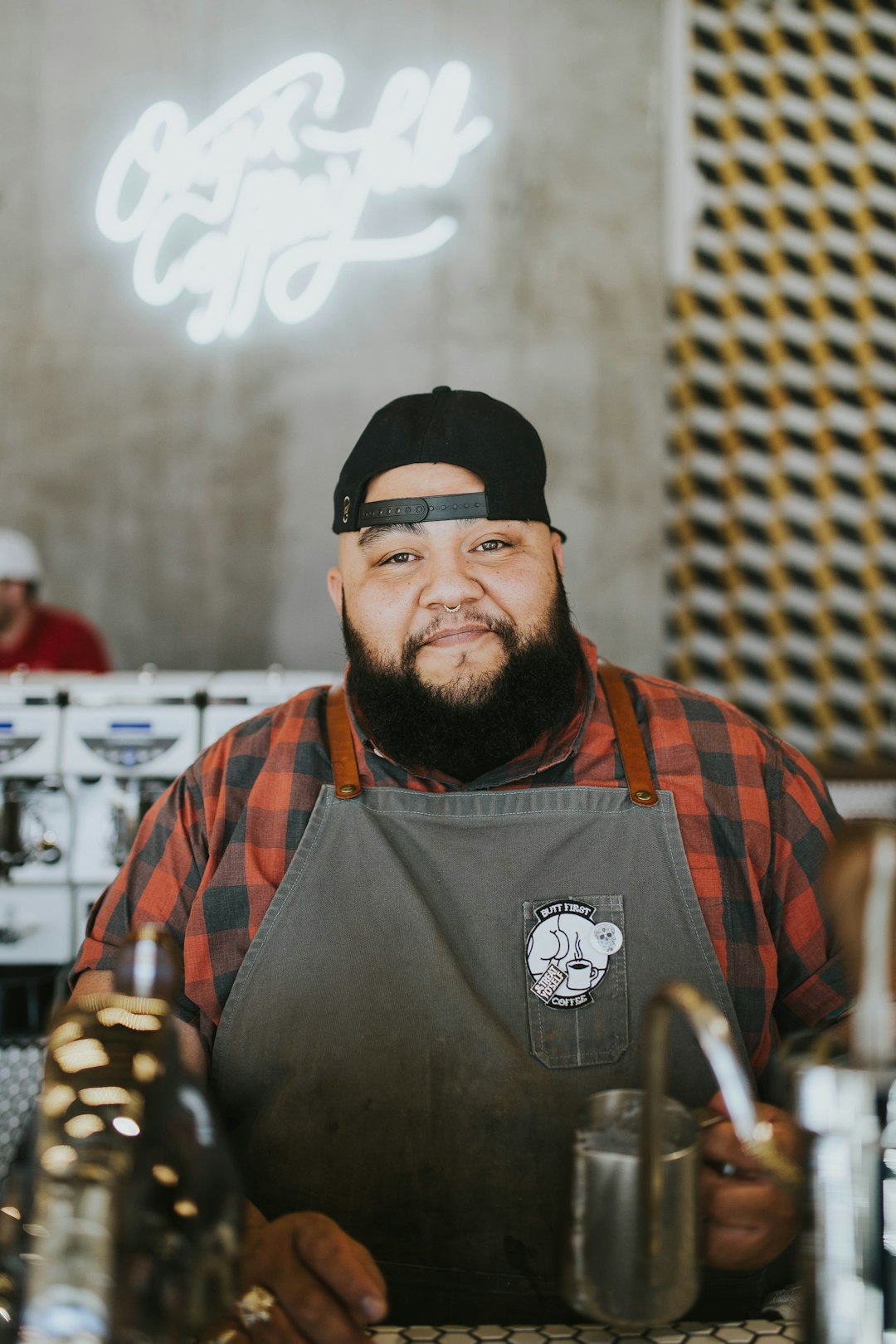 Café &amp; Hospitality Aprons: Custom Denim &amp; Canvas Guide