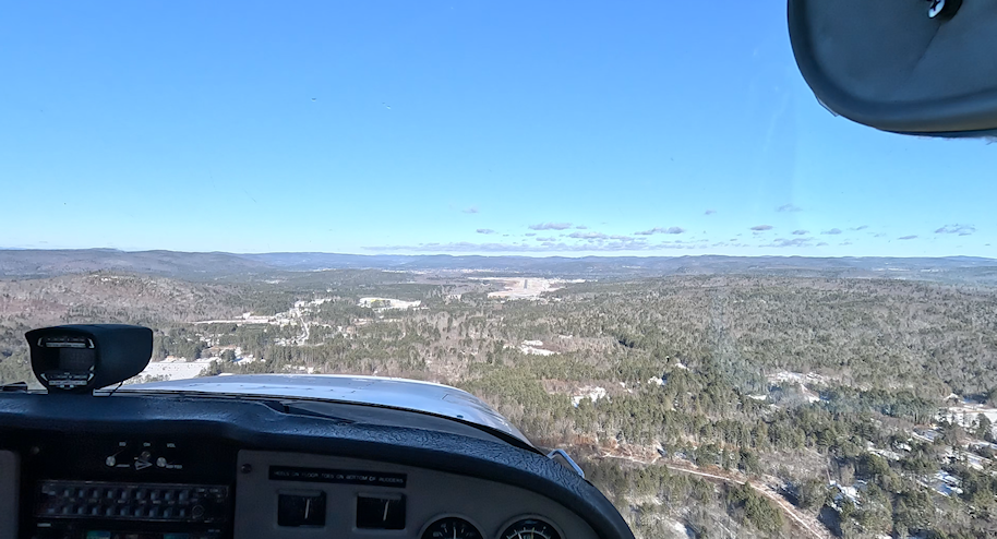 Cessna Landing at Keene, NH