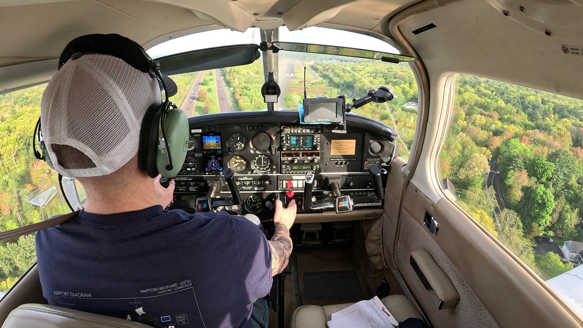 Piper Archer Landing at Mansfield Municipal Airport