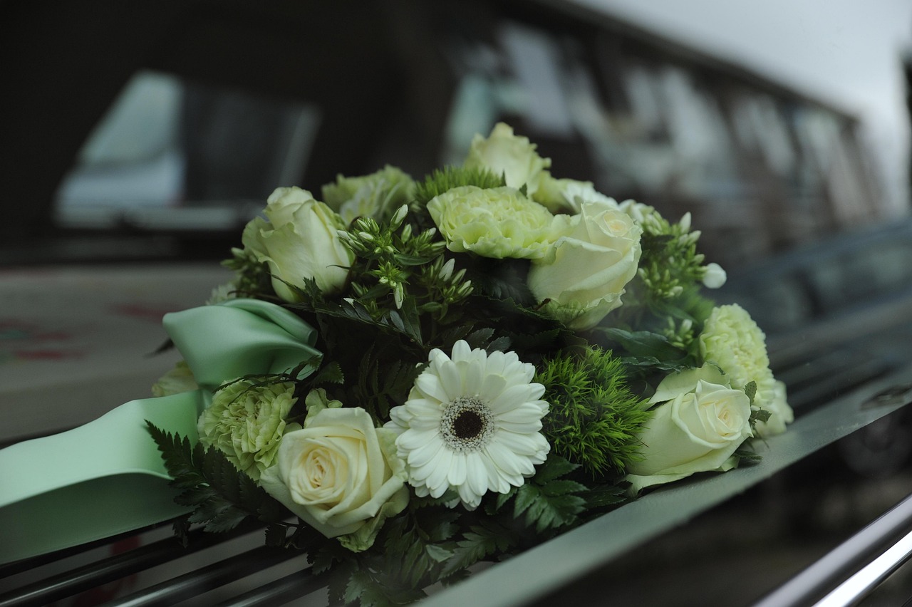 Agenzia funebre e servizi di onoranze funebri