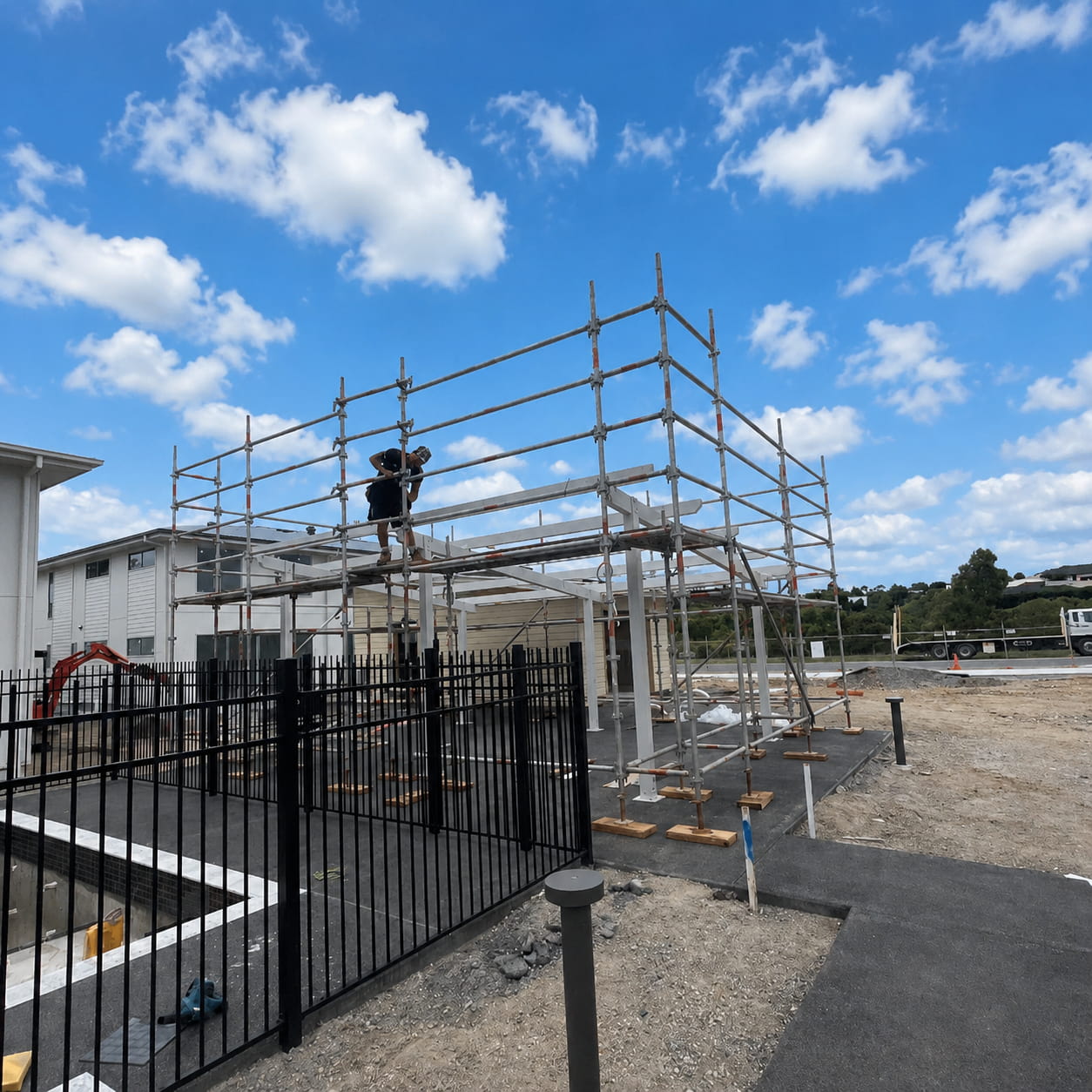 Image of installed aluminium scaffolding
