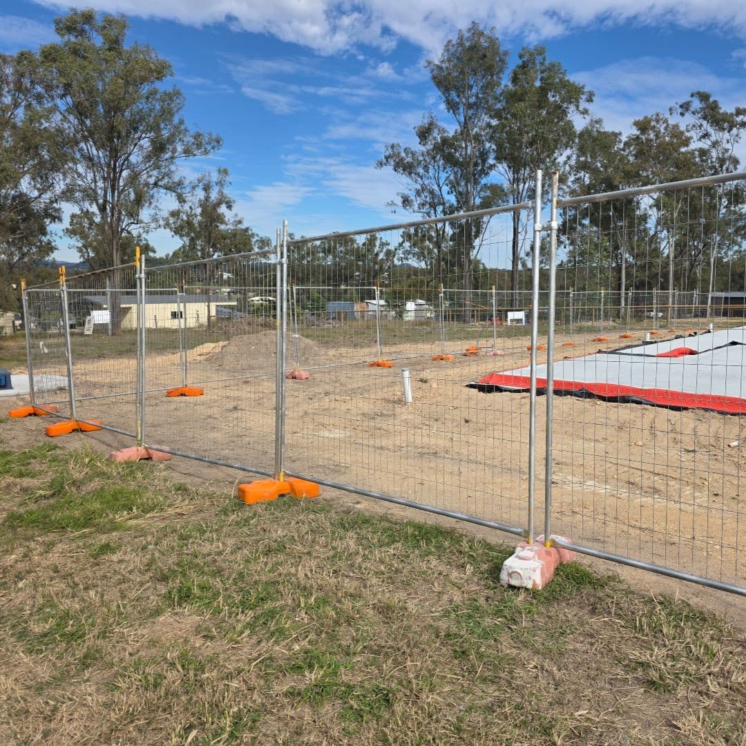 Image of installed temporary fencing on job site