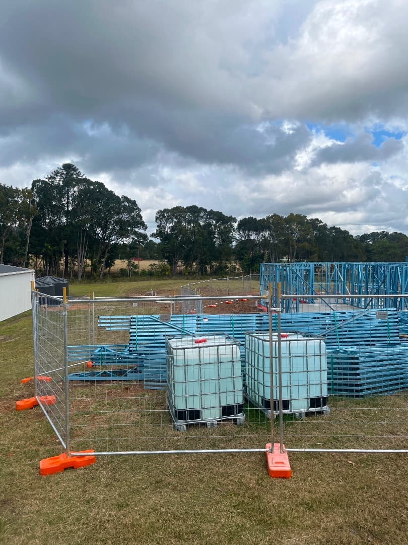 Image of installed temporary fencing on job site