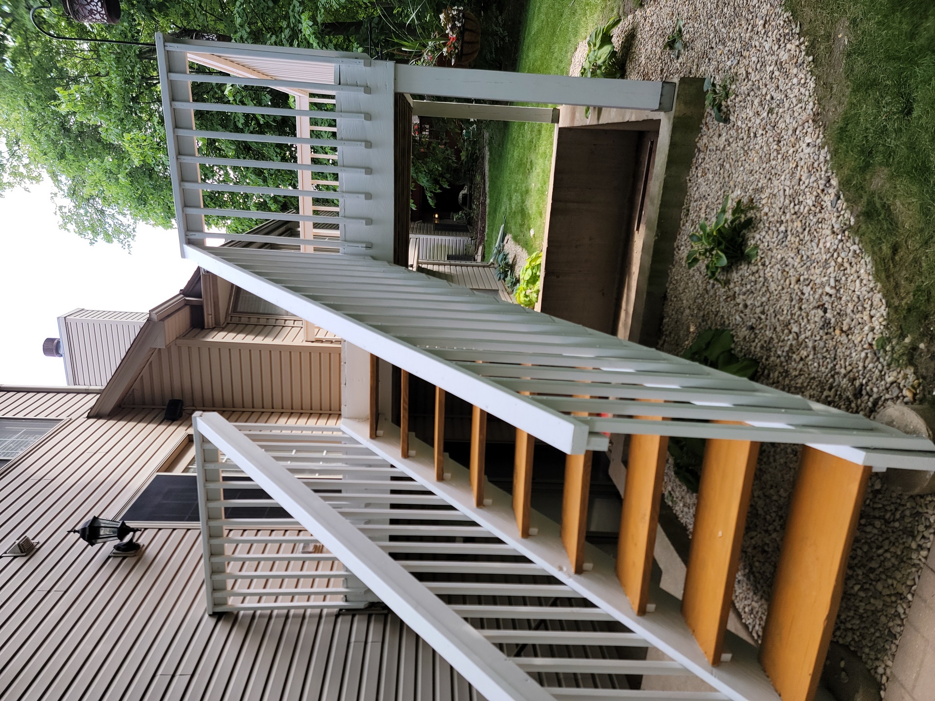 TWO TONE STAINED DECDK