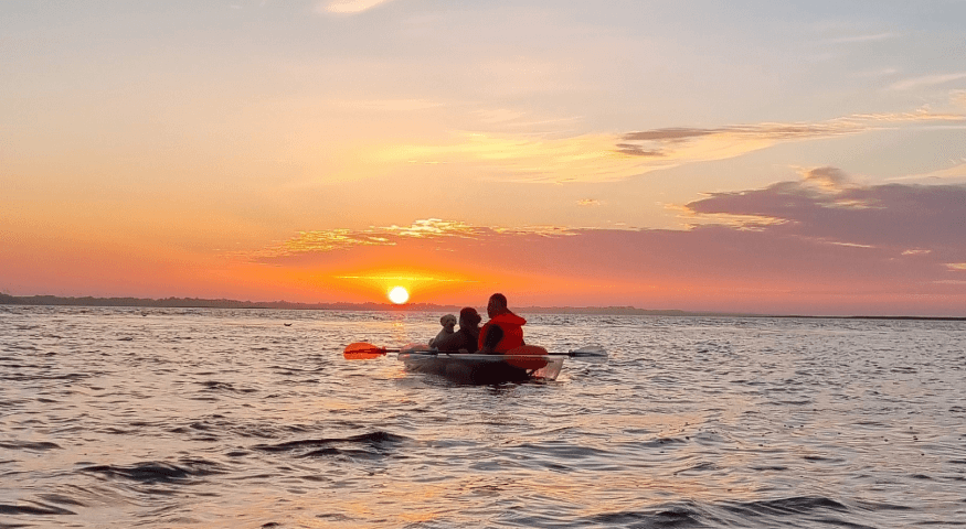 solnedgang fra vandet