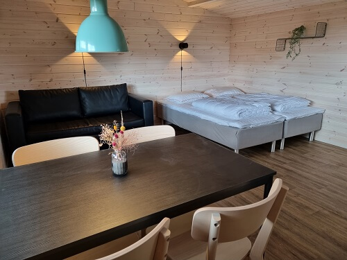 Schlafsofa in der Minihütte