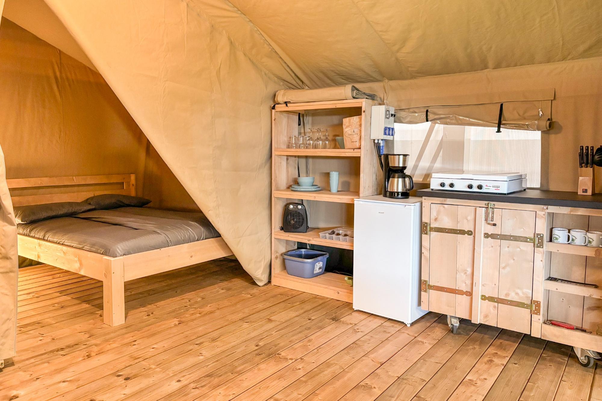 solnedgang ved minihytte