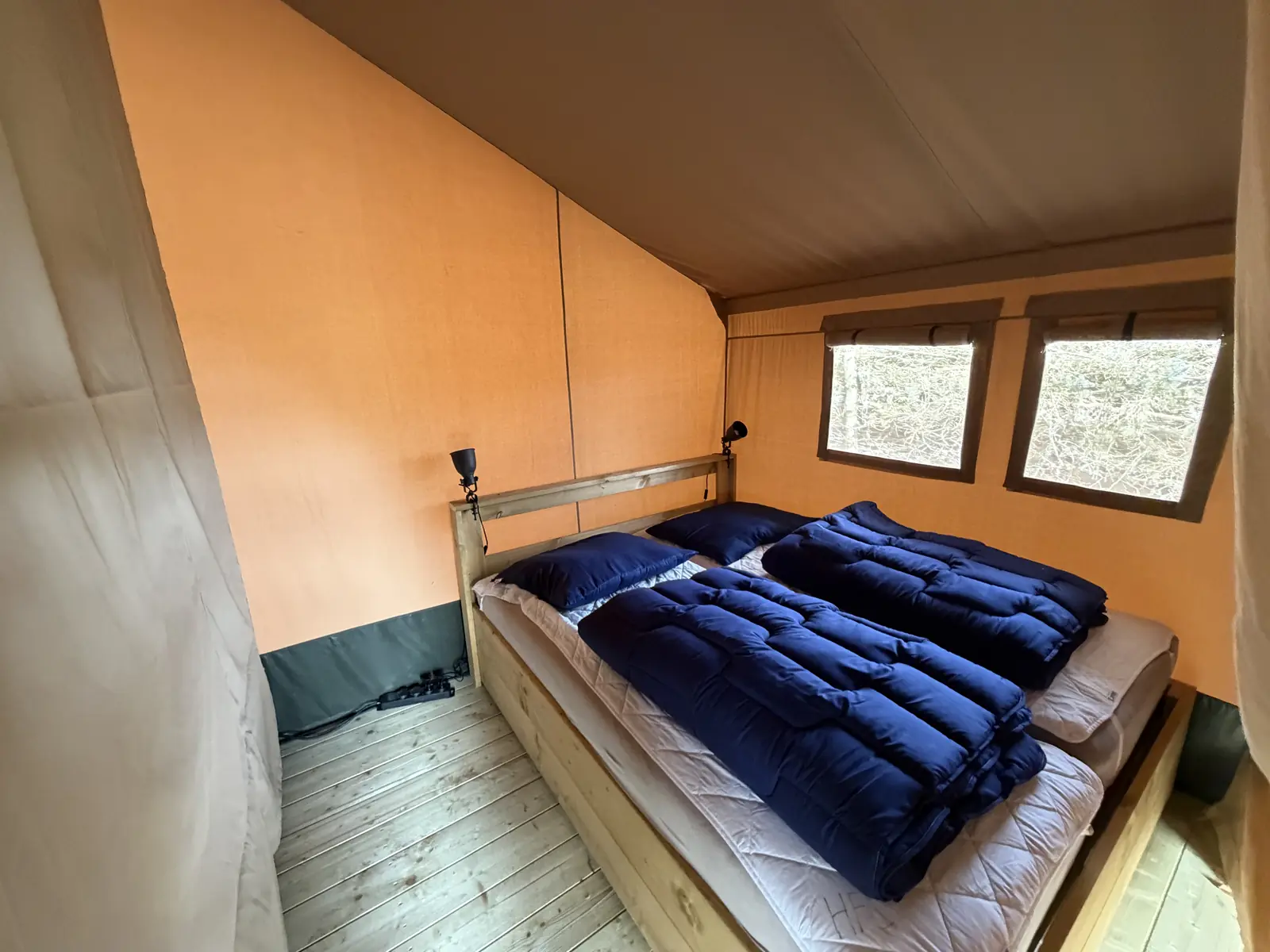 Spisebord i minihytte