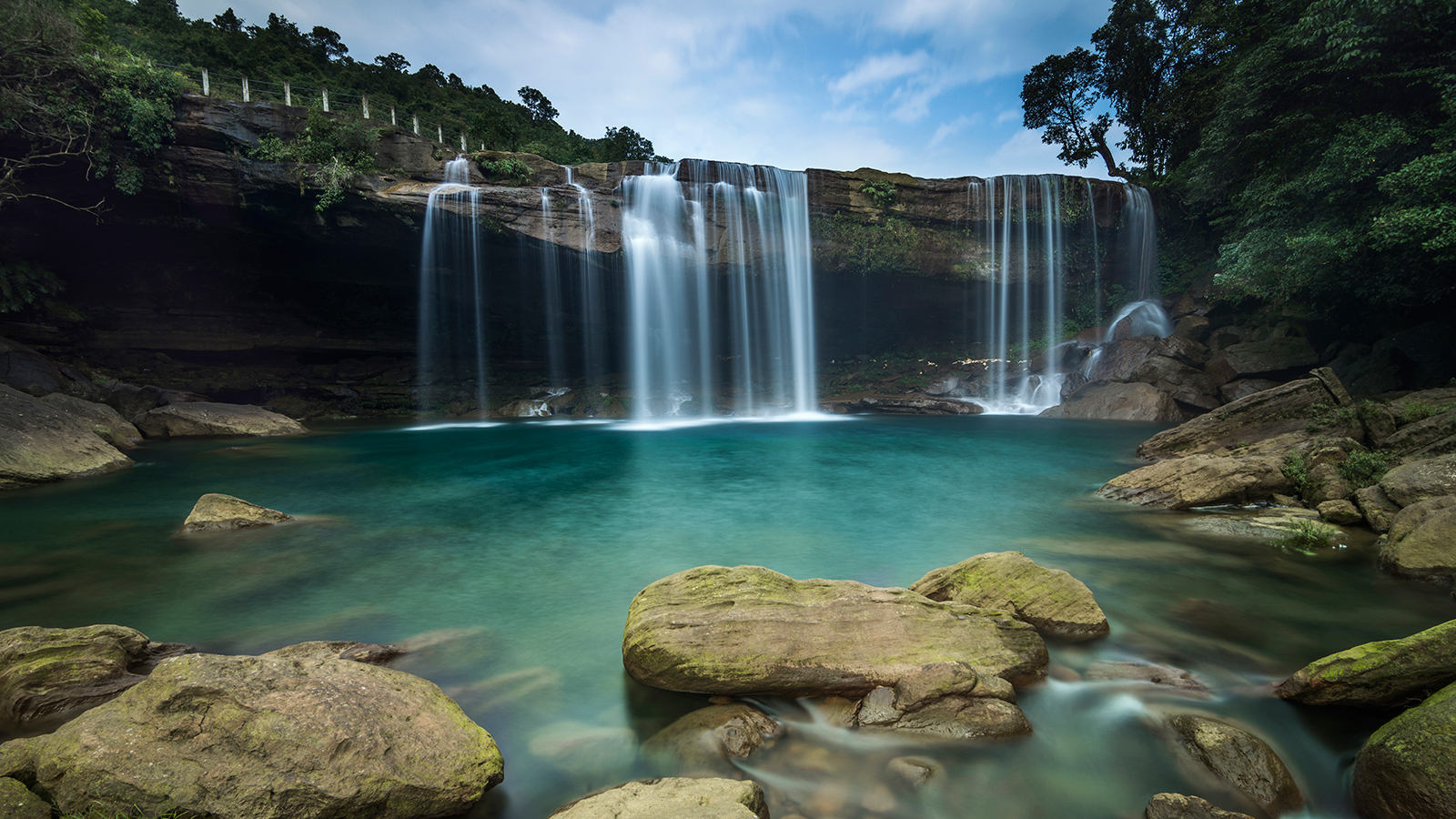 waterfall in meghalaya