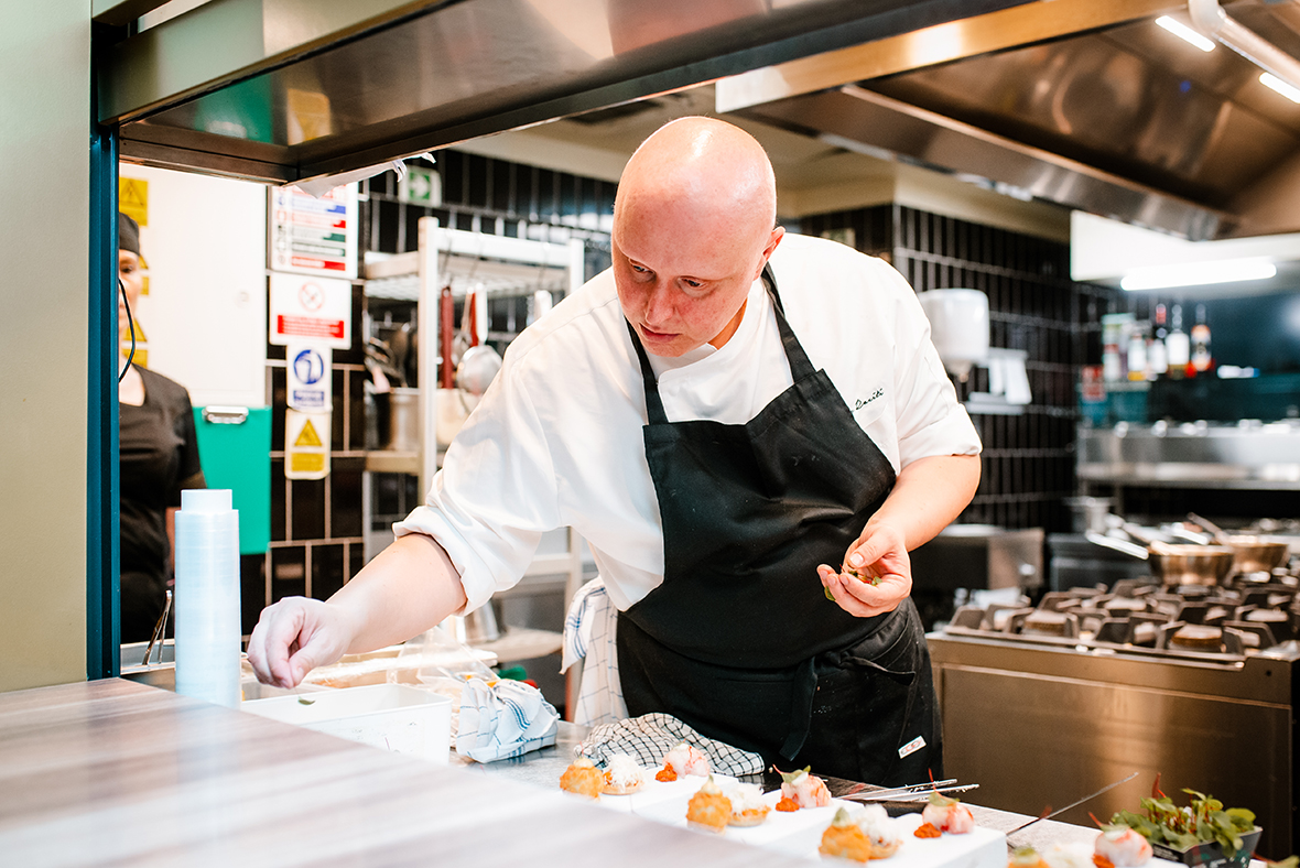 CHEF GIUSEPPE RACITI (1 MICHELIN STAR)