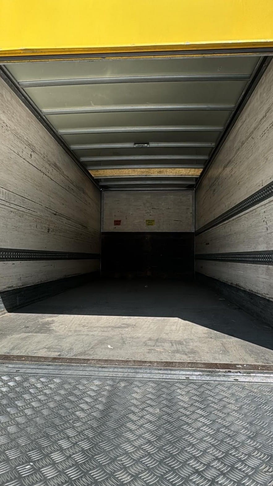 Trasporti con camion a Lecce e provincia - immagine 3